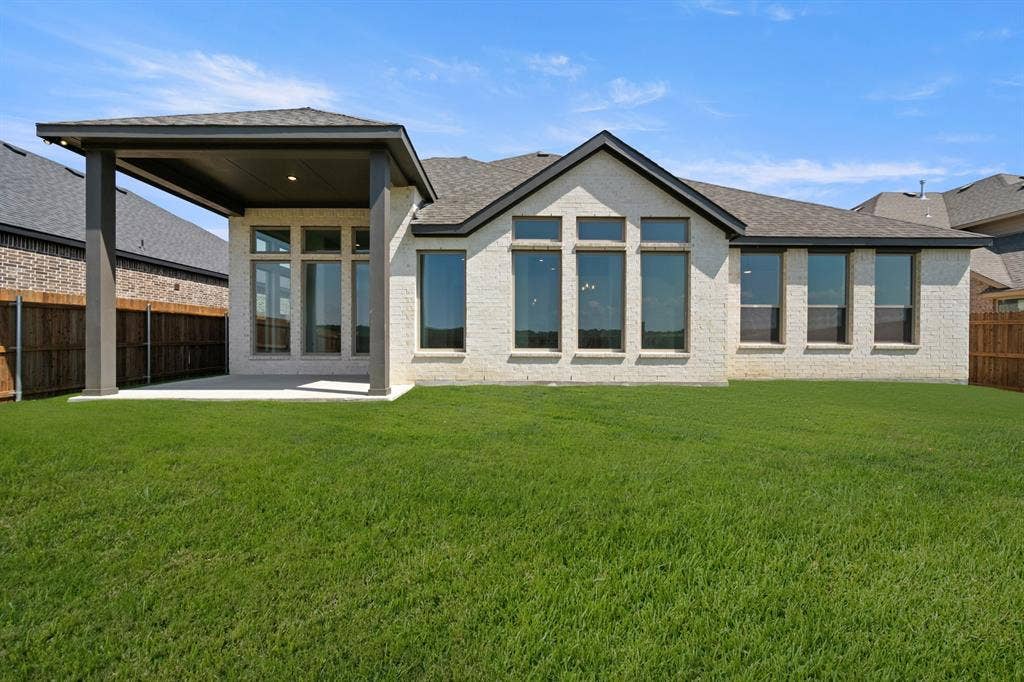 2608 Alyssa Street, Burleson, TX 76028 2608 Alyssa Street, Burleson, TX 76028