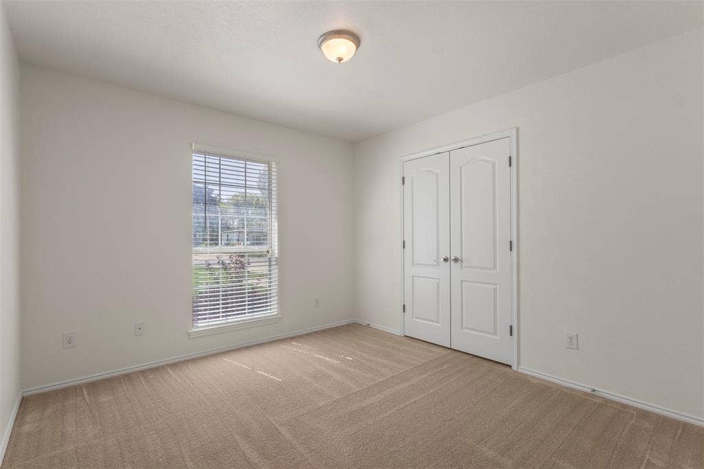 7713 Buck Street, North Richland Hills, TX 76182