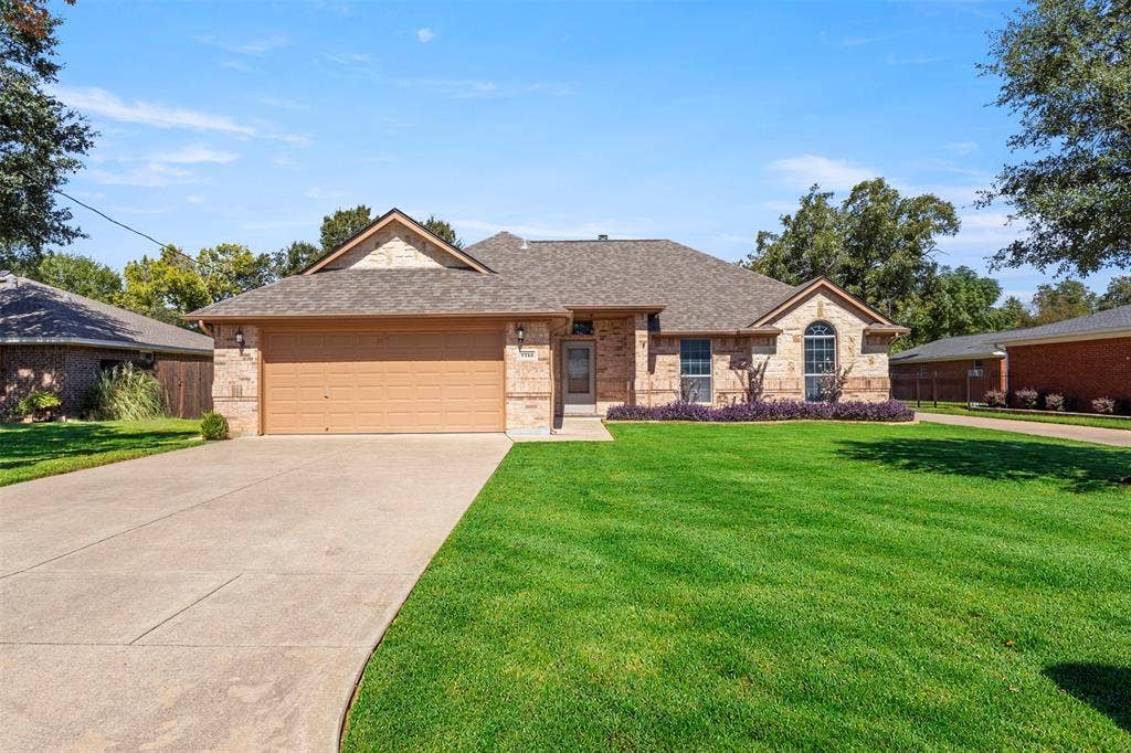 7713 Buck Street, North Richland Hills, TX 76182