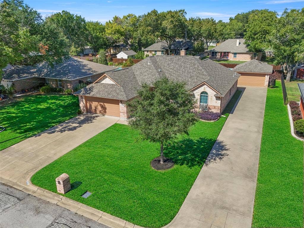 7713 Buck Street, North Richland Hills, TX 76182
