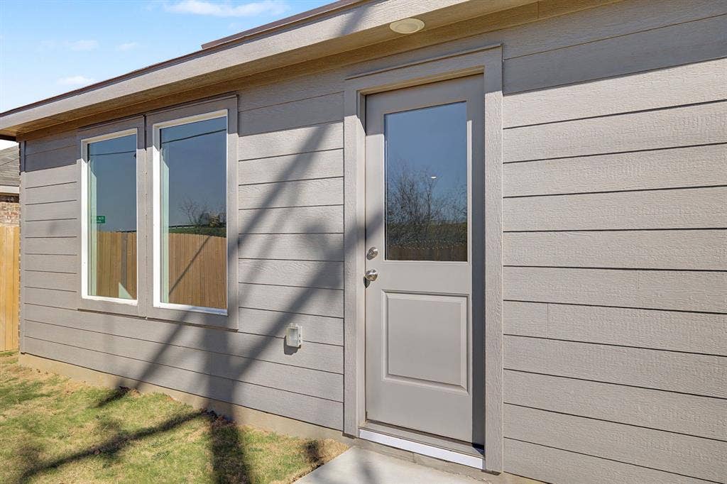 916 Prestonwood Lane, Keene, TX 76031 916 Prestonwood Lane, Keene, TX 76031