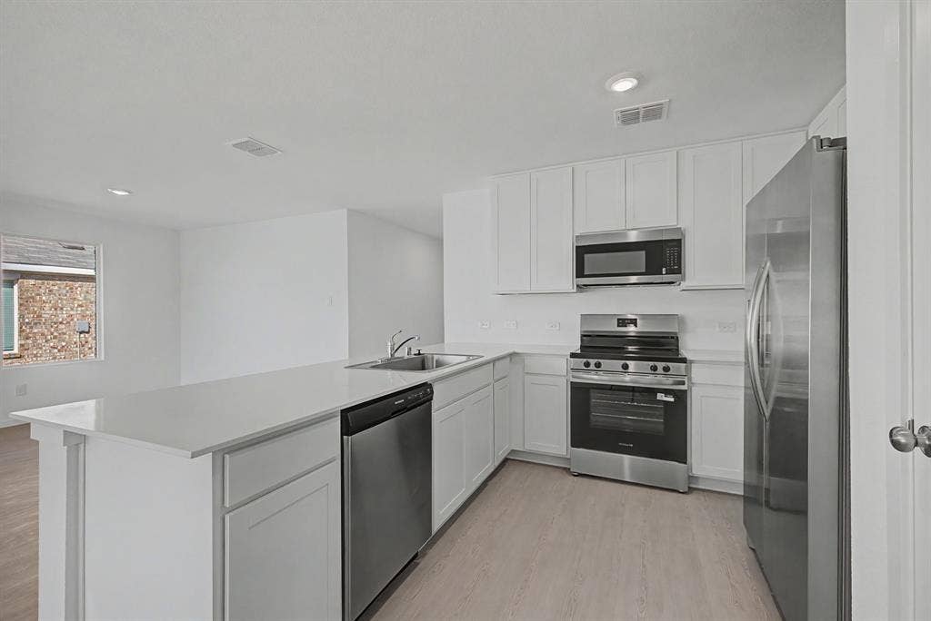 916 Prestonwood Lane, Keene, TX 76031 916 Prestonwood Lane, Keene, TX 76031