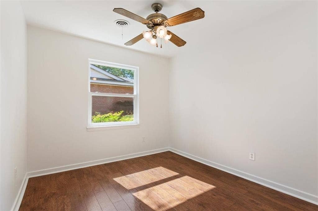 1319 Royal Oaks Drive, Waco, TX 76710 1319 Royal Oaks Drive, Waco, TX 76710
