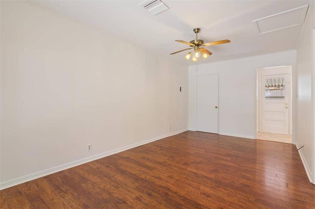 1319 Royal Oaks Drive, Waco, TX 76710 1319 Royal Oaks Drive, Waco, TX 76710