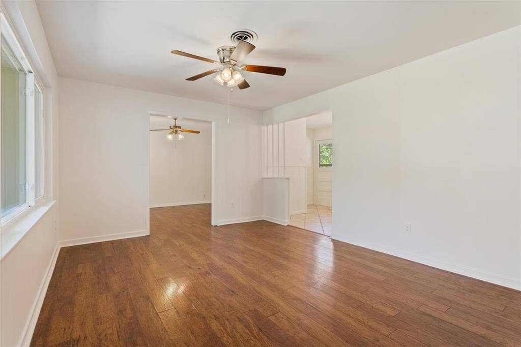 1319 Royal Oaks Drive, Waco, TX 76710 1319 Royal Oaks Drive, Waco, TX 76710