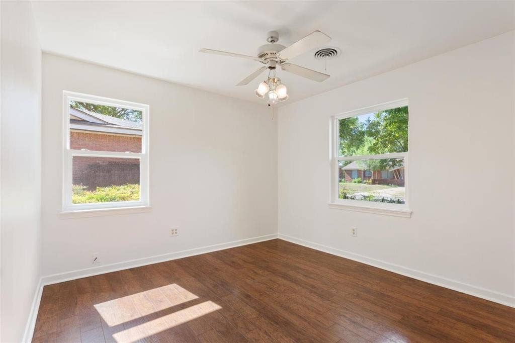 1319 Royal Oaks Drive, Waco, TX 76710 1319 Royal Oaks Drive, Waco, TX 76710