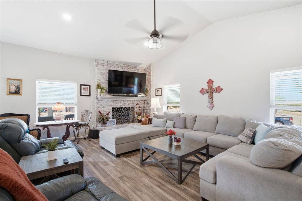 5098 Fairview Road, Millsap, TX 76066
