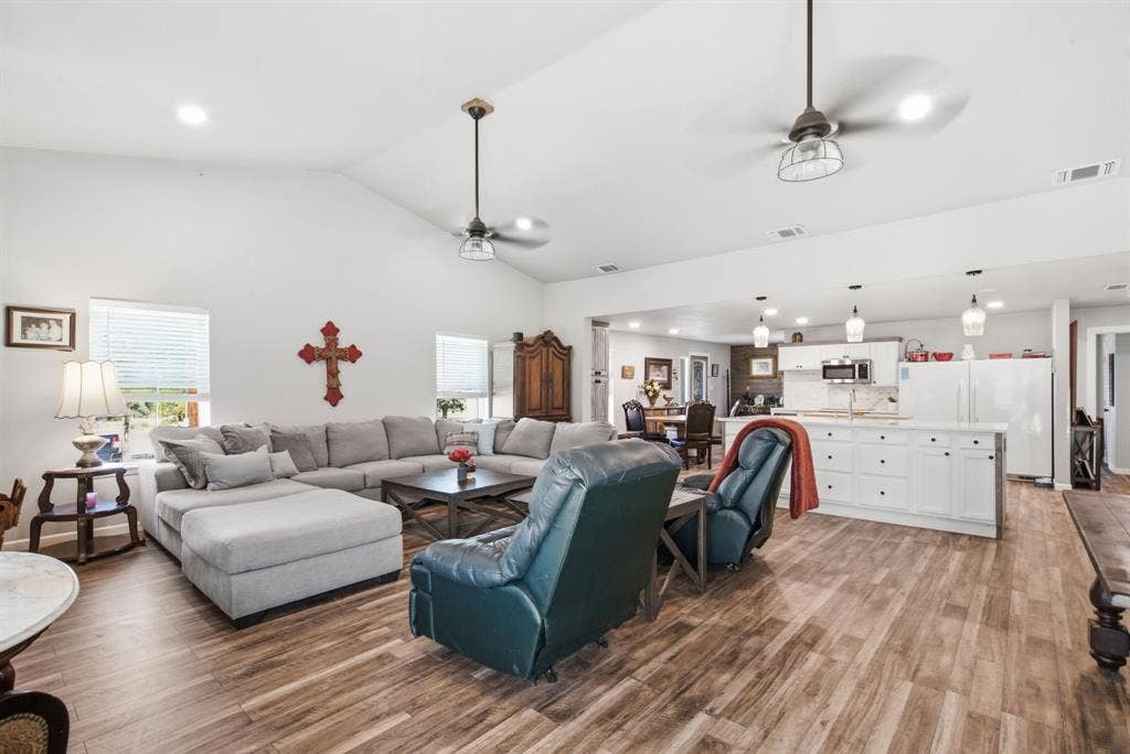 5098 Fairview Road, Millsap, TX 76066
