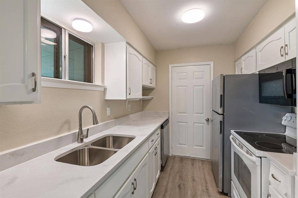 11324 Prelude Drive, Dallas, TX 75238 11324 Prelude Drive, Dallas, TX 75238