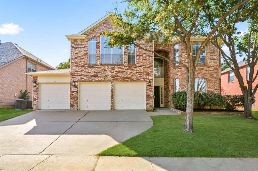 Property photo for 7833 Harvest Hill Road, North Richland Hills, TX
