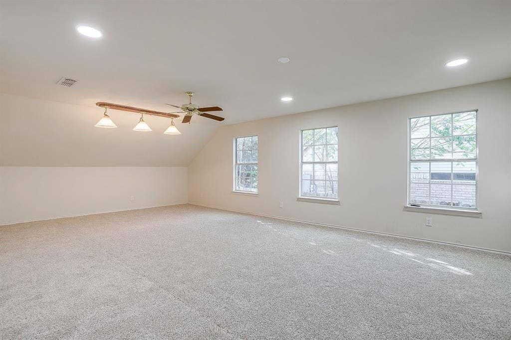 1502 Shadow Run, Weatherford, TX 76086