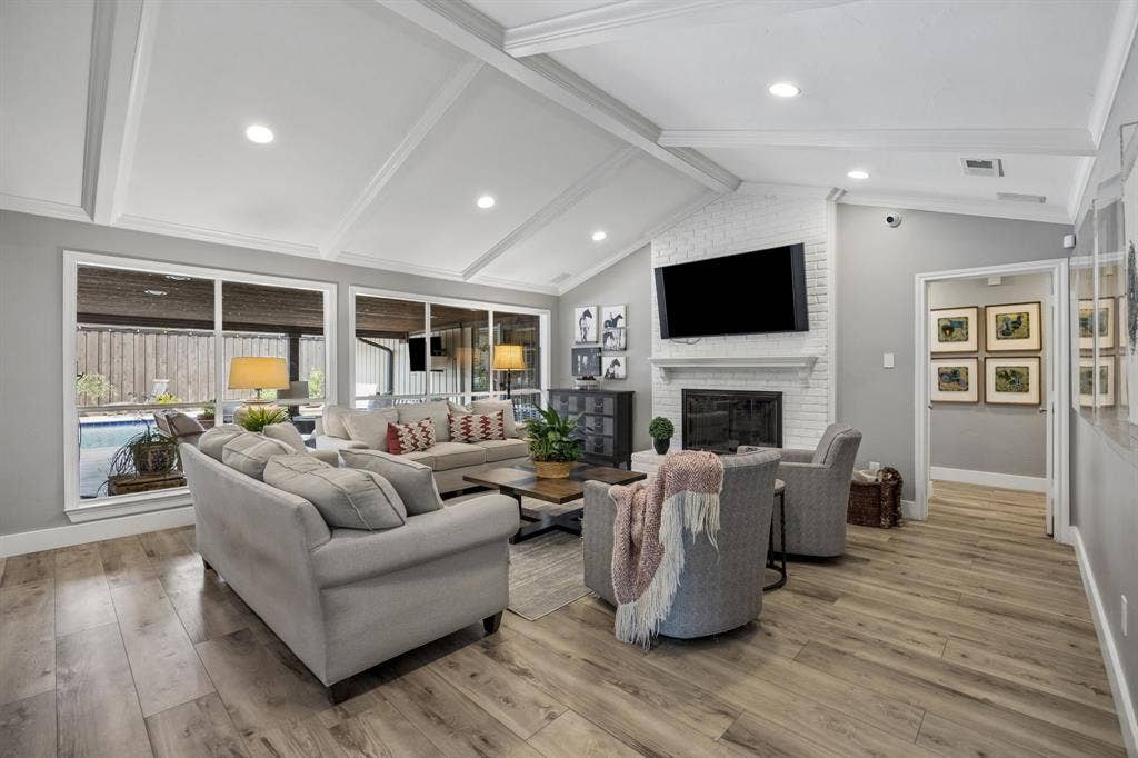 4333 Echo Glen Drive, Dallas, TX 75244