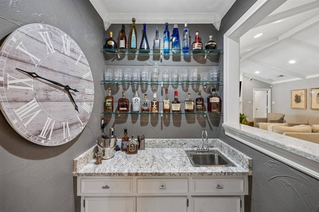 4333 Echo Glen Drive, Dallas, TX 75244