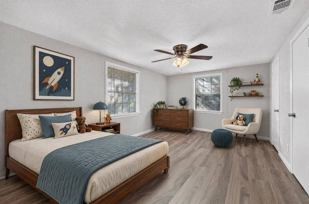 1002 Hickory Street, Irving, TX 75060