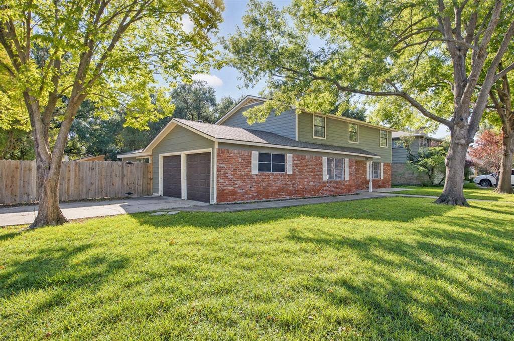 1002 Hickory Street, Irving, TX 75060