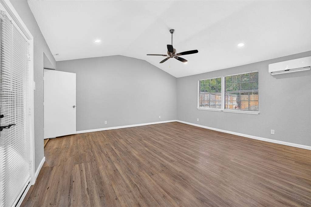 1002 Hickory Street, Irving, TX 75060