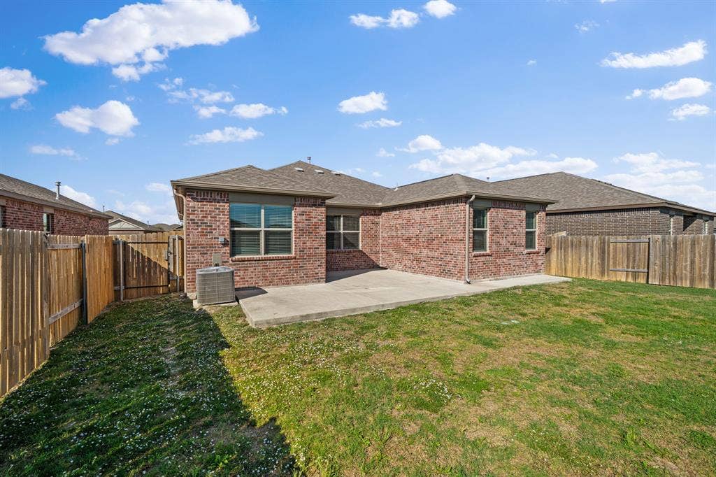 409 Harbor Oaks Drive, Anna, TX 75409
