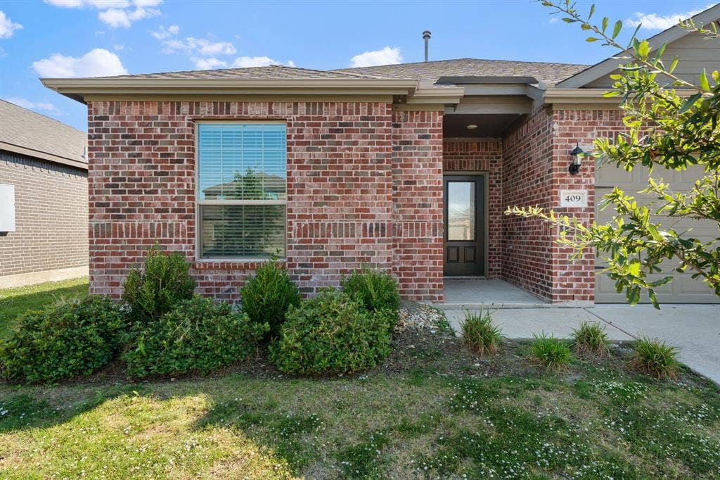 409 Harbor Oaks Drive, Anna, TX 75409