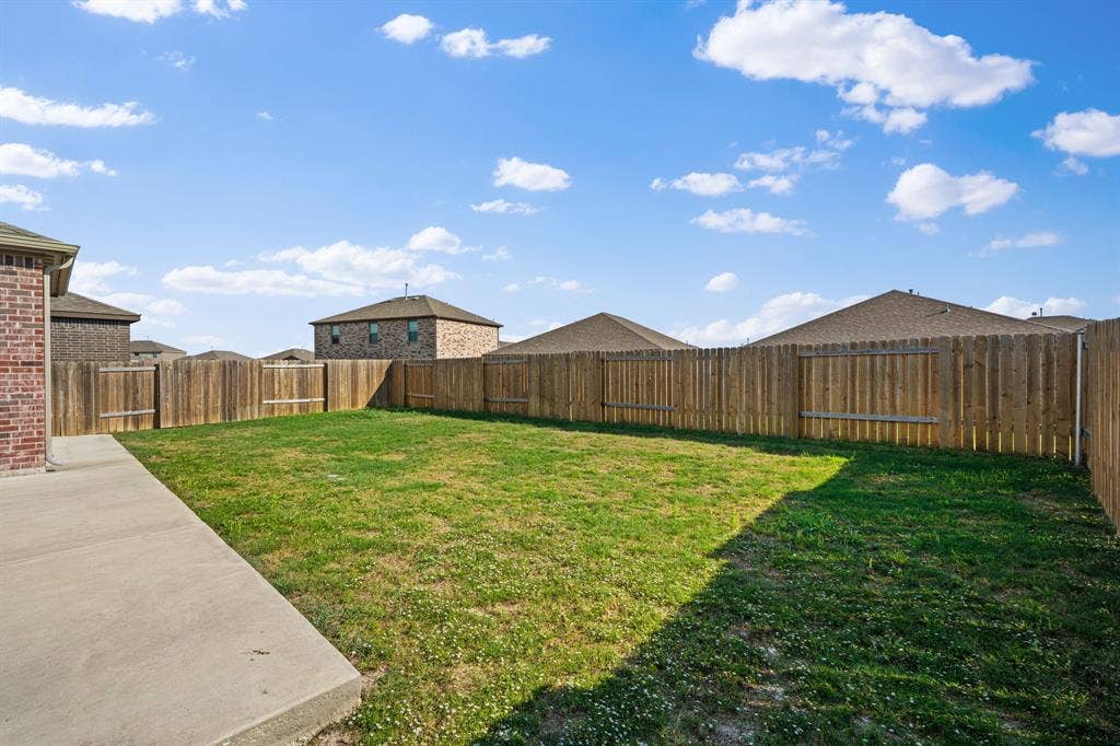 409 Harbor Oaks Drive, Anna, TX 75409
