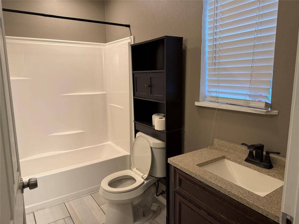 302 Cherry Street, Waco, TX 76704 302 Cherry Street, Waco, TX 76704