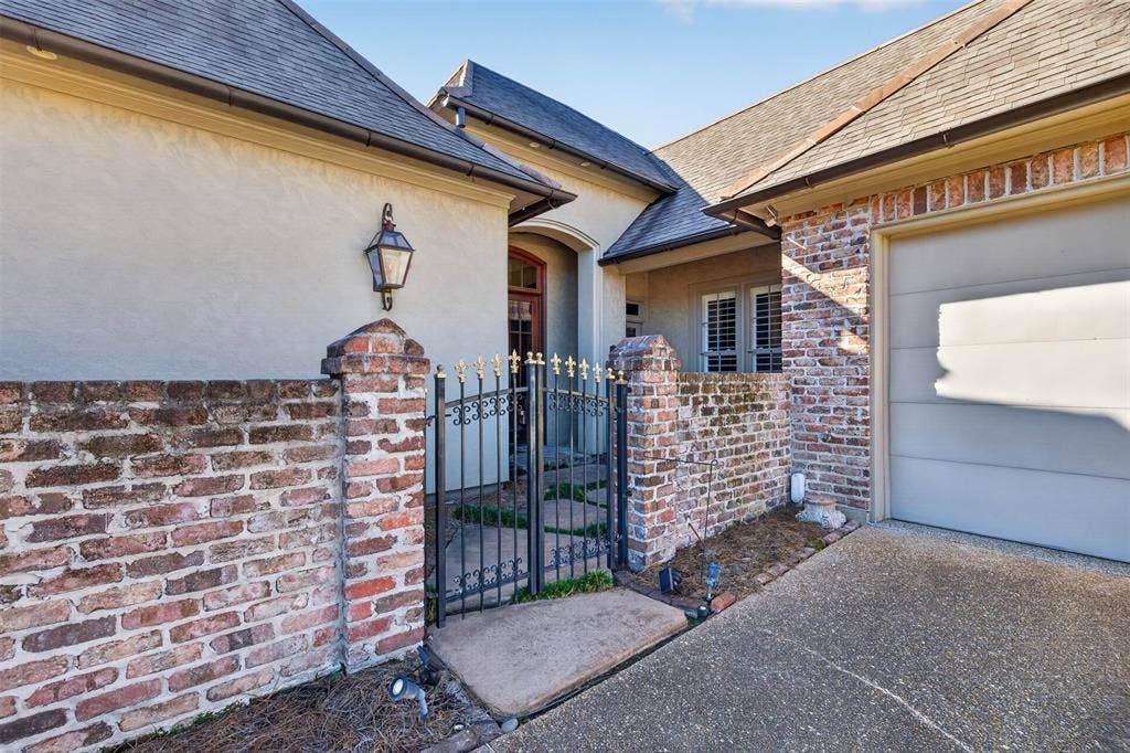 103 Calais Court, Bossier City, LA 71111
