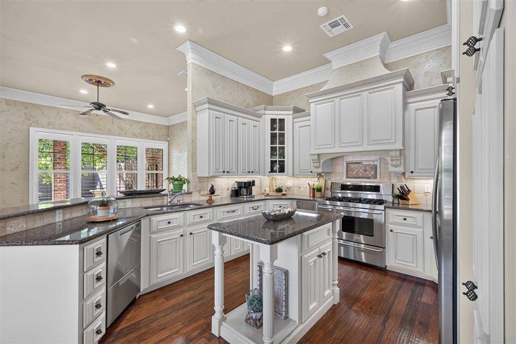 103 Calais Court, Bossier City, LA 71111