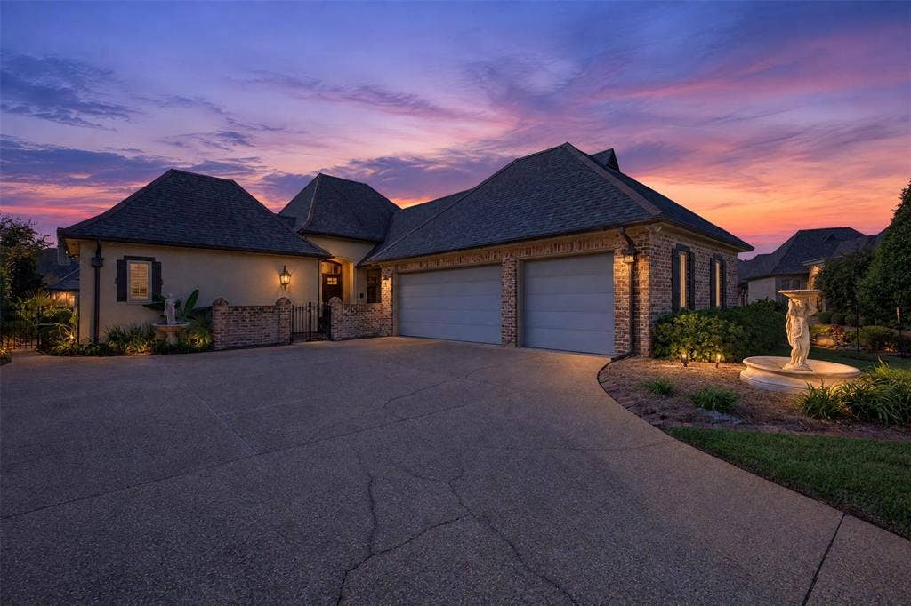 103 Calais Court, Bossier City, LA 71111
