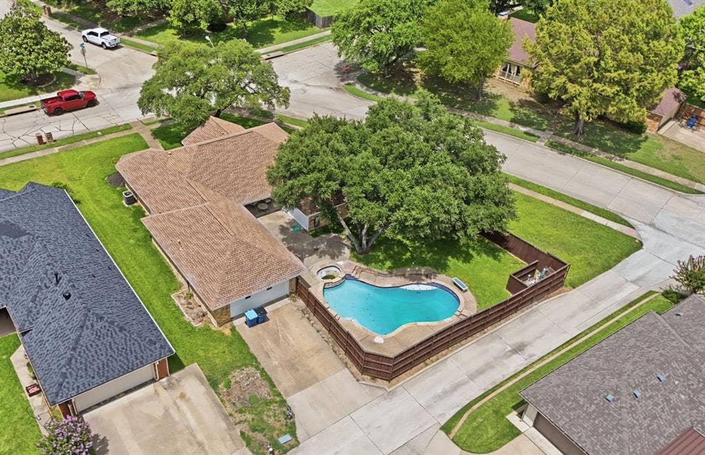 3718 Thornhill Way, Rowlett, TX 75088