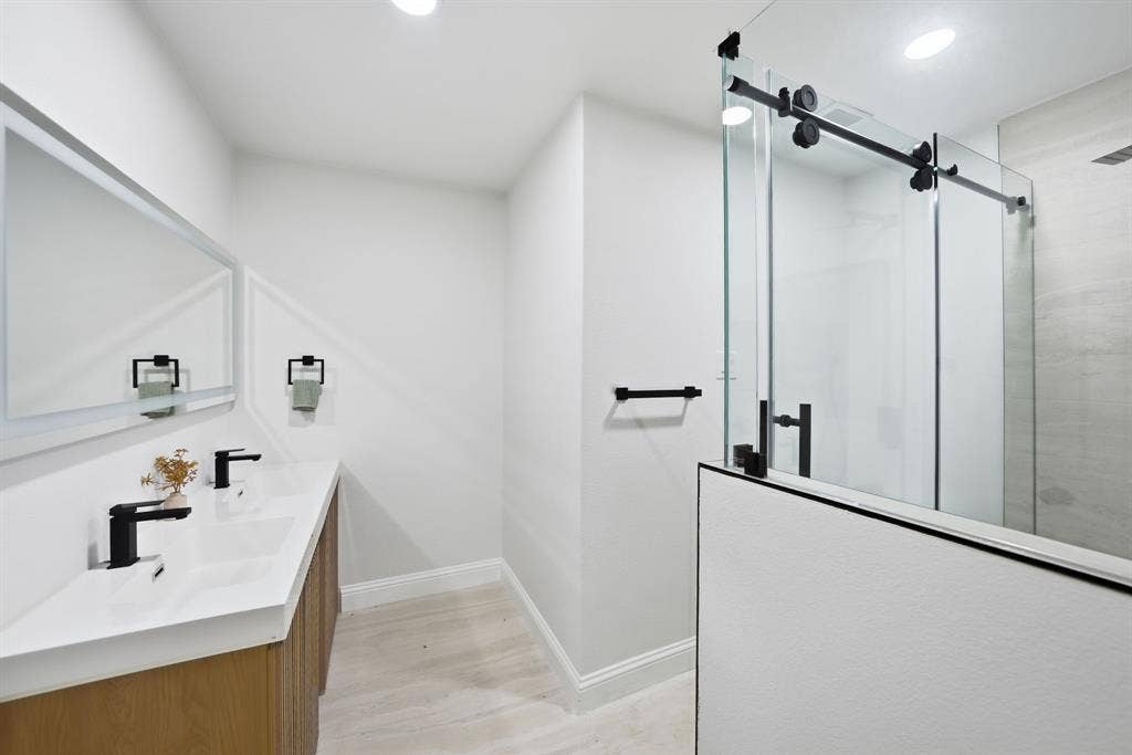3718 Thornhill Way, Rowlett, TX 75088