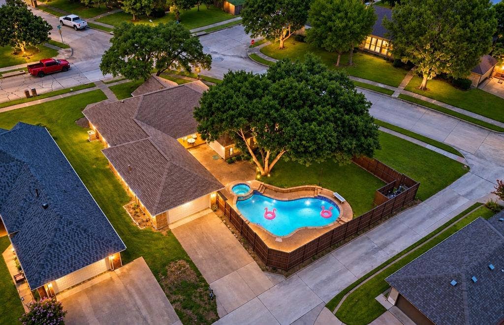 3718 Thornhill Way, Rowlett, TX 75088
