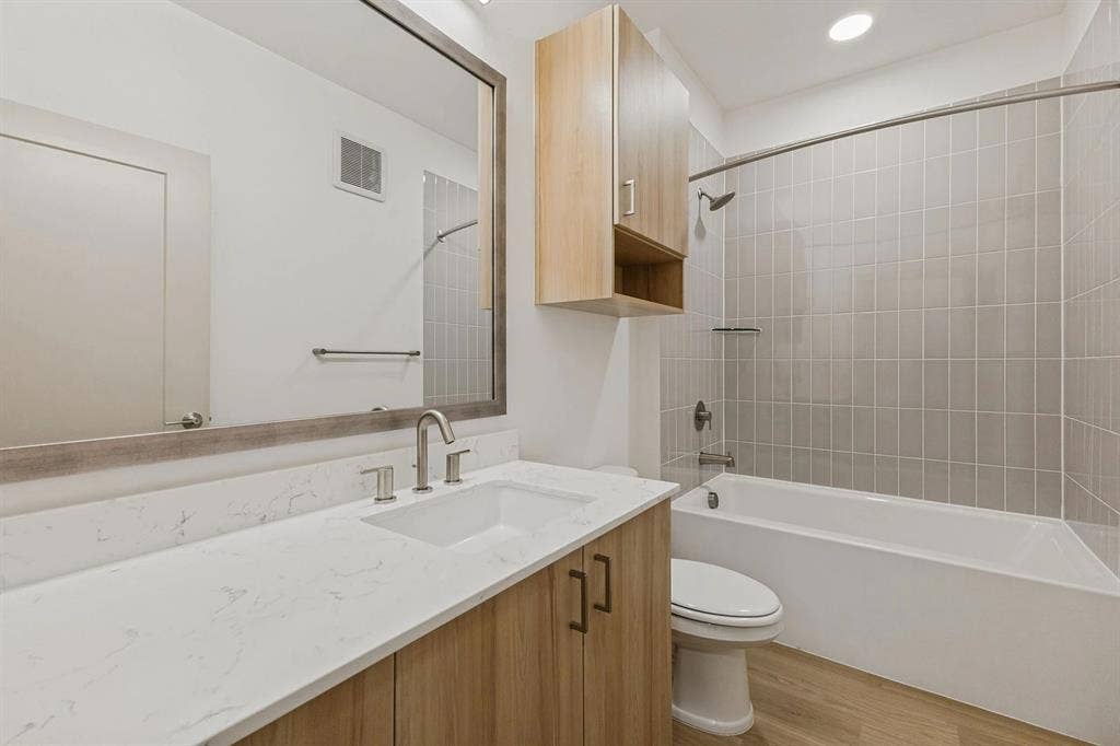 1506 N Prairie Avenue, #215, Dallas, TX 75204 8 Weeks Free on 15 Month Leases