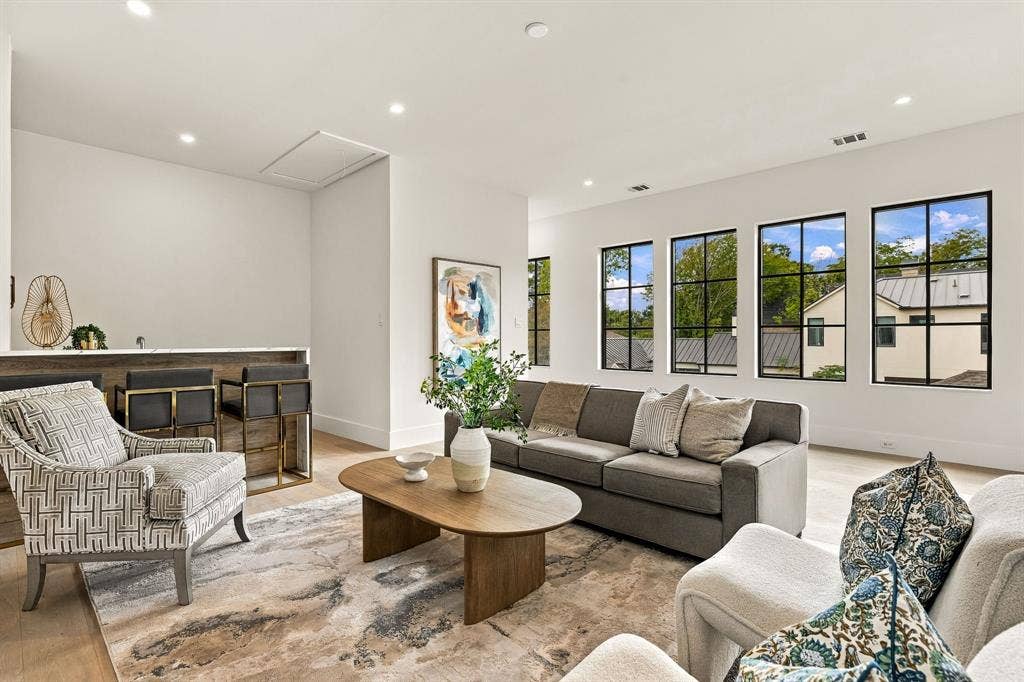 5122 Elsby Avenue, Dallas, TX 75209 5122 Elsby Avenue, Dallas, TX 75209