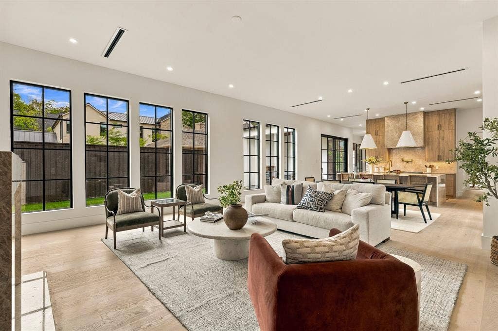 5122 Elsby Avenue, Dallas, TX 75209 5122 Elsby Avenue, Dallas, TX 75209