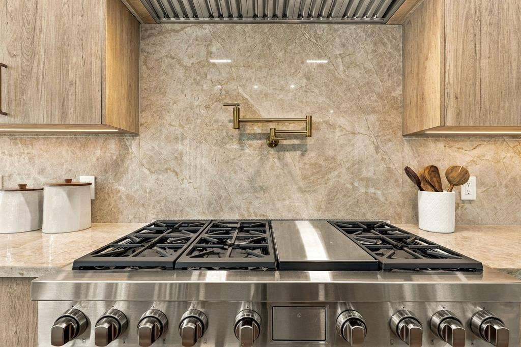 5122 Elsby Avenue, Dallas, TX 75209 5122 Elsby Avenue, Dallas, TX 75209