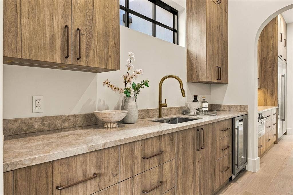 5122 Elsby Avenue, Dallas, TX 75209 5122 Elsby Avenue, Dallas, TX 75209