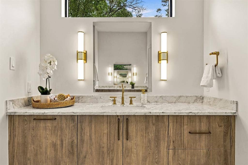 5122 Elsby Avenue, Dallas, TX 75209 5122 Elsby Avenue, Dallas, TX 75209