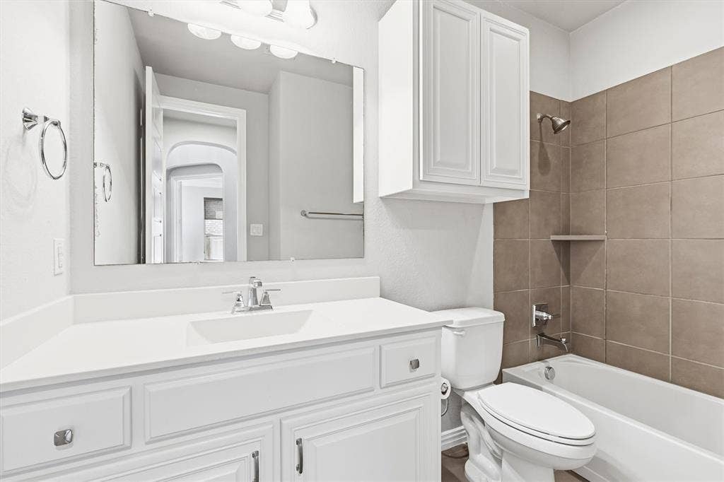 1839 Legendary Reef Way, St. Paul, TX 75098 1839 Legendary Reef Way, St. Paul, TX 75098