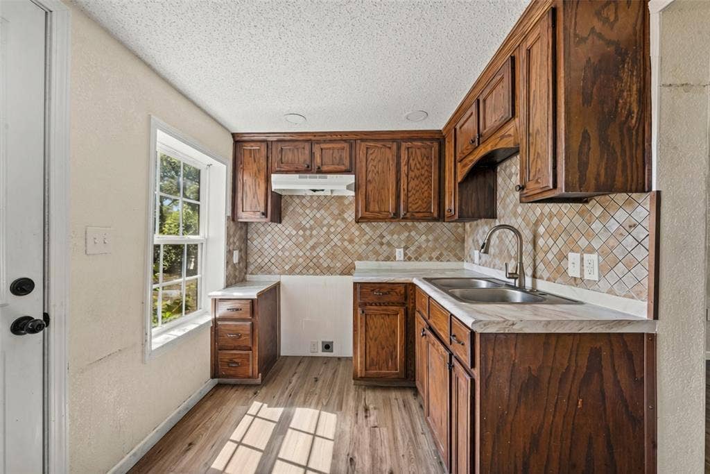 1126 W 7th Street, McGregor, TX 76657 1126 W 7th Street, McGregor, TX 76657