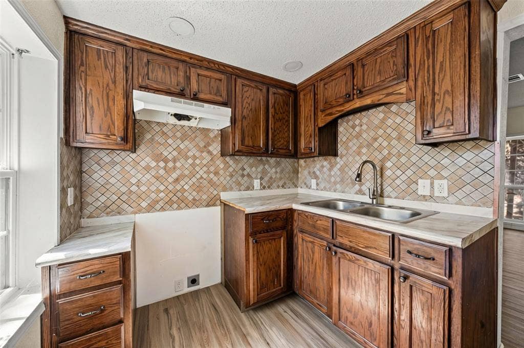 1126 W 7th Street, McGregor, TX 76657 1126 W 7th Street, McGregor, TX 76657