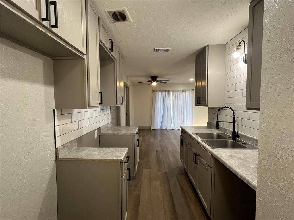 3982 Granite Hill Drive, Dallas, TX 75241 3982 Granite Hill Drive, Dallas, TX 75241