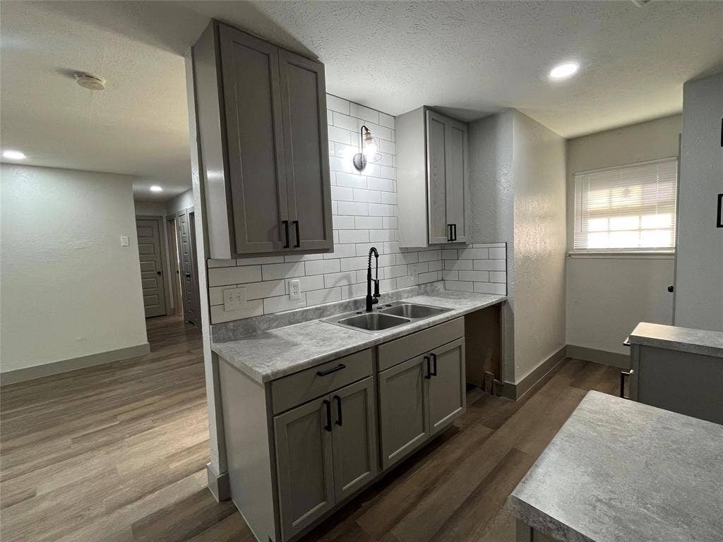 3982 Granite Hill Drive, Dallas, TX 75241 3982 Granite Hill Drive, Dallas, TX 75241