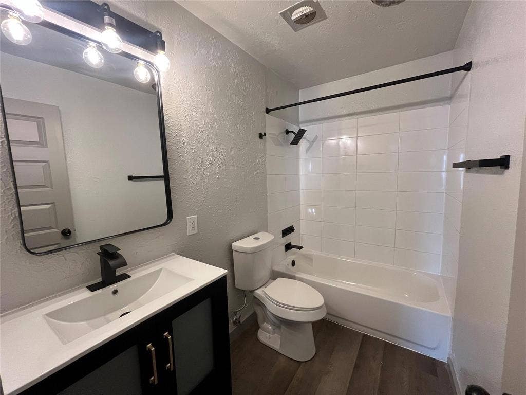 3982 Granite Hill Drive, Dallas, TX 75241 3982 Granite Hill Drive, Dallas, TX 75241