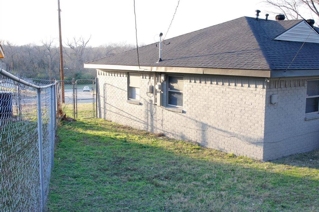 3982 Granite Hill Drive, Dallas, TX 75241 3982 Granite Hill Drive, Dallas, TX 75241
