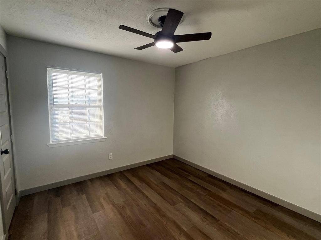3982 Granite Hill Drive, Dallas, TX 75241 Additional view of 1st bedroom