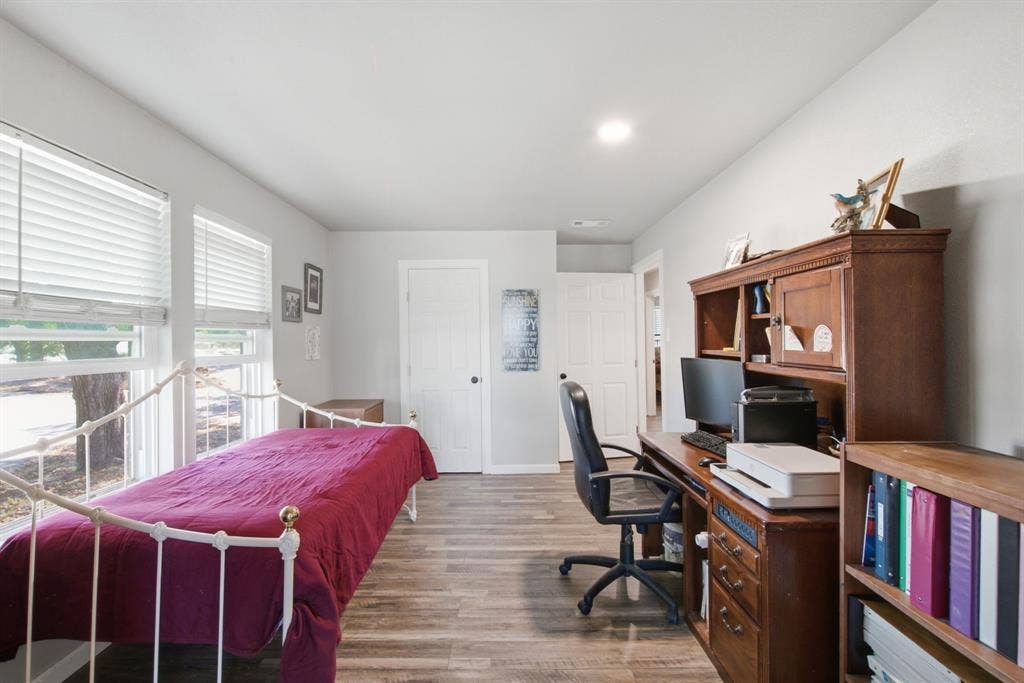 5098 Fairview, Millsap, TX 76066