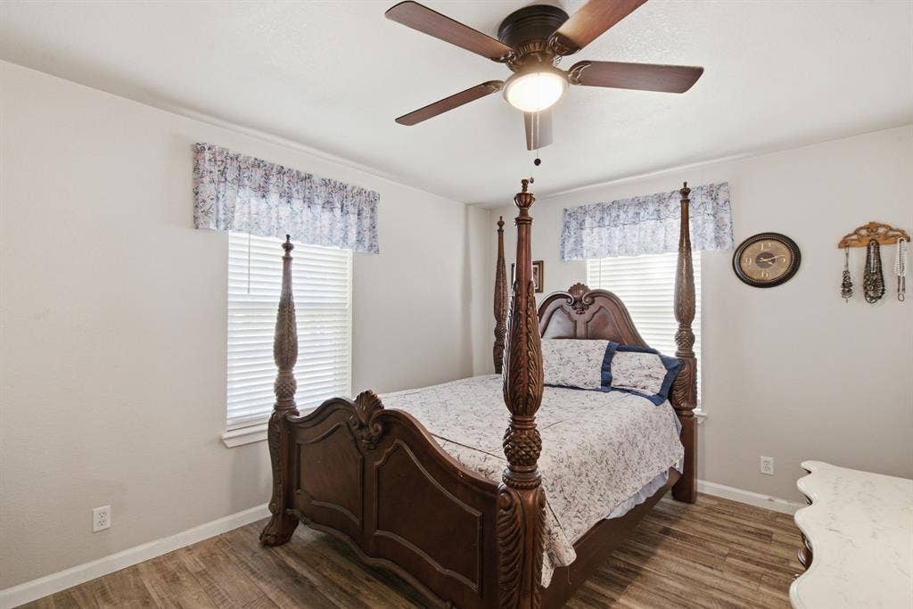 5098 Fairview, Millsap, TX 76066