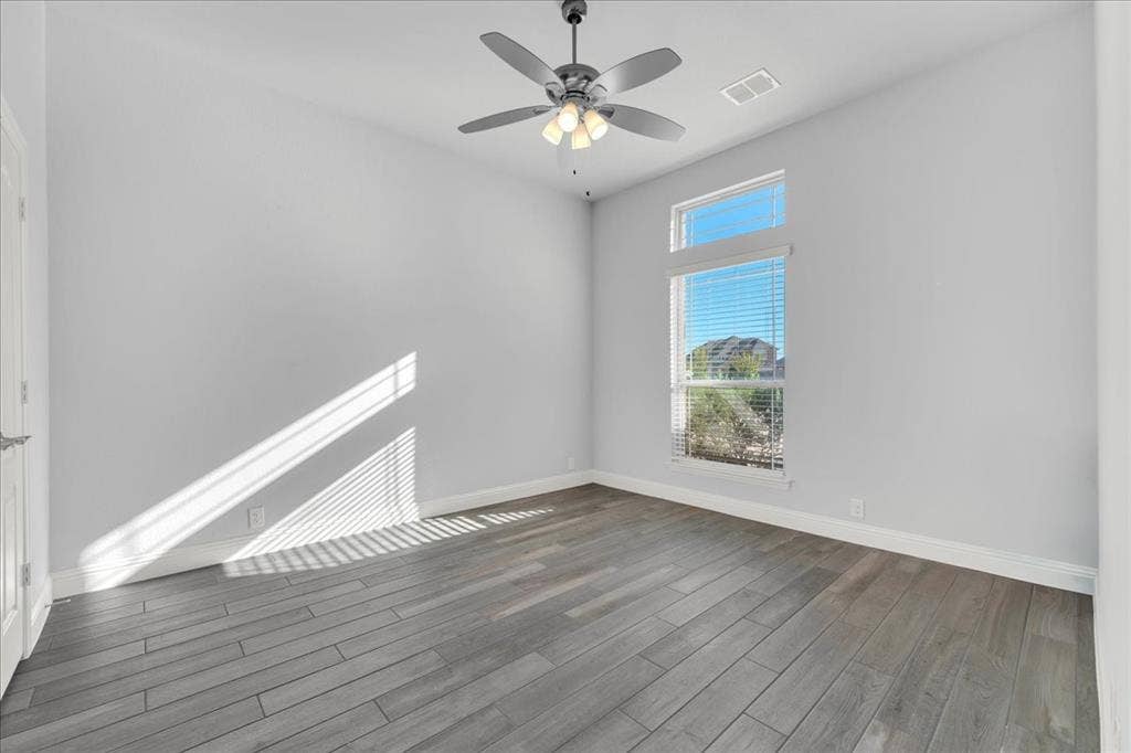 1410 Quincy Drive, Mansfield, TX 76063 Bedroom 2 (Can be utilized as an office as well)