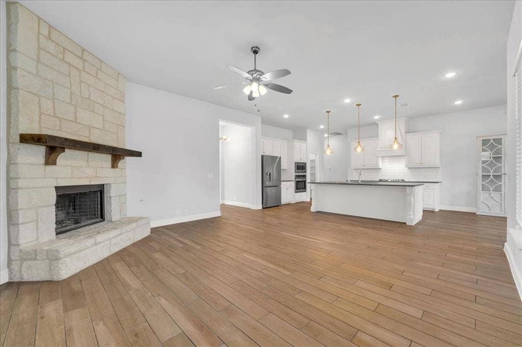 1410 Quincy Drive, Mansfield, TX 76063 1410 Quincy Drive, Mansfield, TX 76063