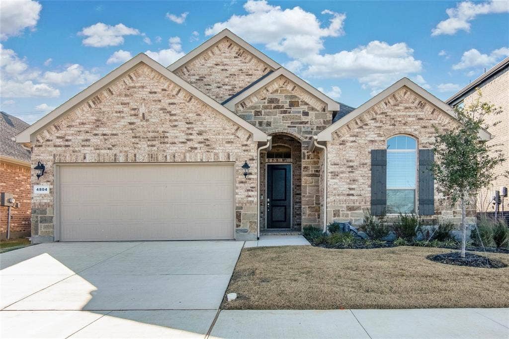 4804 Dewy Rose Lane, Fort Worth, TX 76244