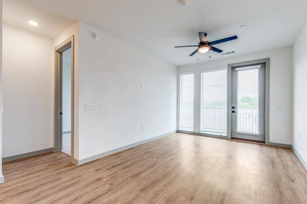 5215 Capitol Avenue, #306, Dallas, TX 75206 5215 Capitol Avenue, #306, Dallas, TX 75206